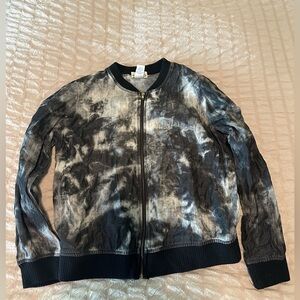 Thin Zip Up Layering jacket- Size XL Brand mia chica